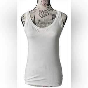 Pair of White House Black Market White Scoop Neck Tanks